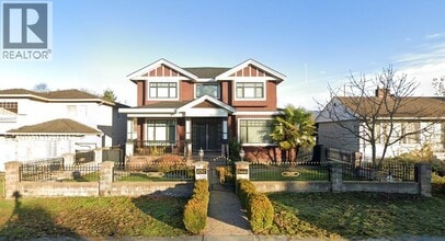 Building Photo - 3787 Elmwood St
