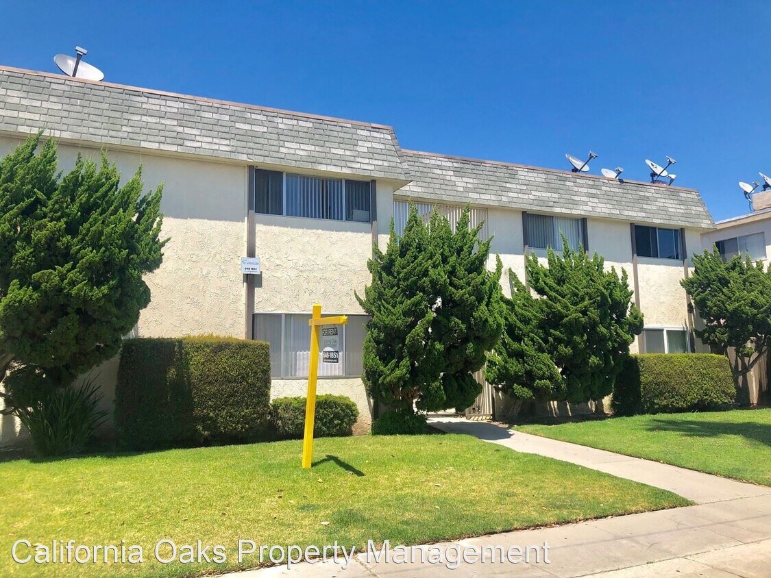 Building Photo - 6329 Nightingale St
