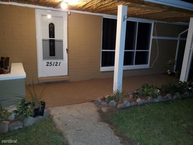 Building Photo - 3 br, 2 bath House - 25121 Orchard Grove St