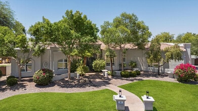Building Photo - 10800 E Cactus Rd