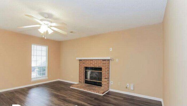 Building Photo - 8307 Houndstooth Dr