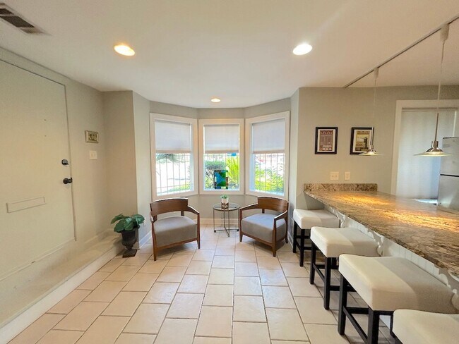 Foto del edificio - 2 BED | 1 BATH | VICTORIAN DISTRICT