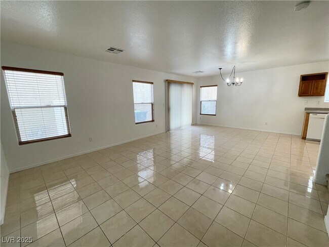 Foto del edificio - 1245 Orchard View St