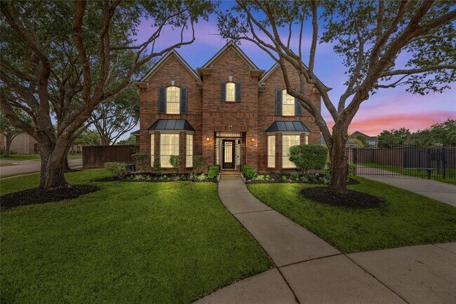 Building Photo - 26606 Wildwood Ct