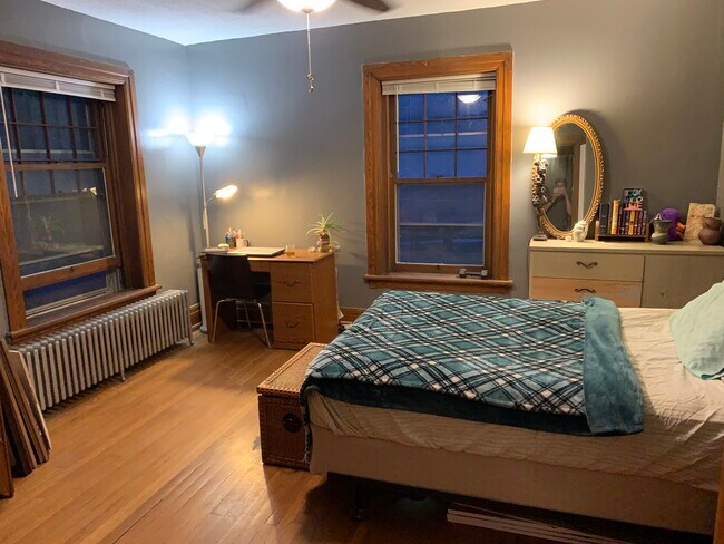 Bedroom - 570 Seneca Pky