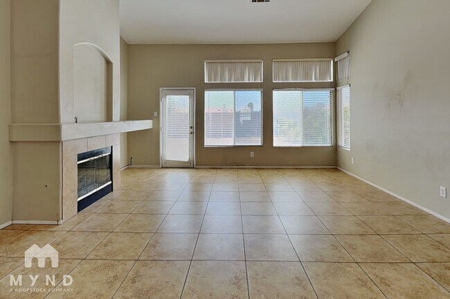 Foto del edificio - 4044 Forestville St