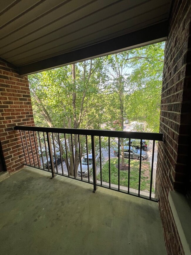 Photo - RENOVATED TOP LEVEL CONDO