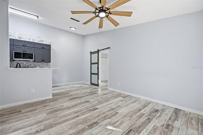 Building Photo - 2532 Grassy Point Dr