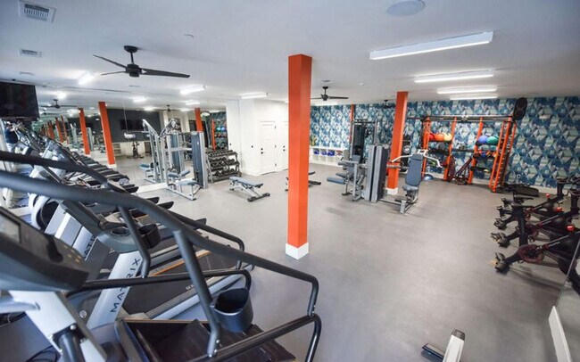 Foto del edificio - 5455 Glenridge View NE