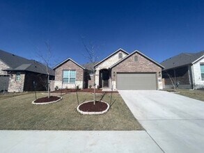 Building Photo - 511 Gamble Dr