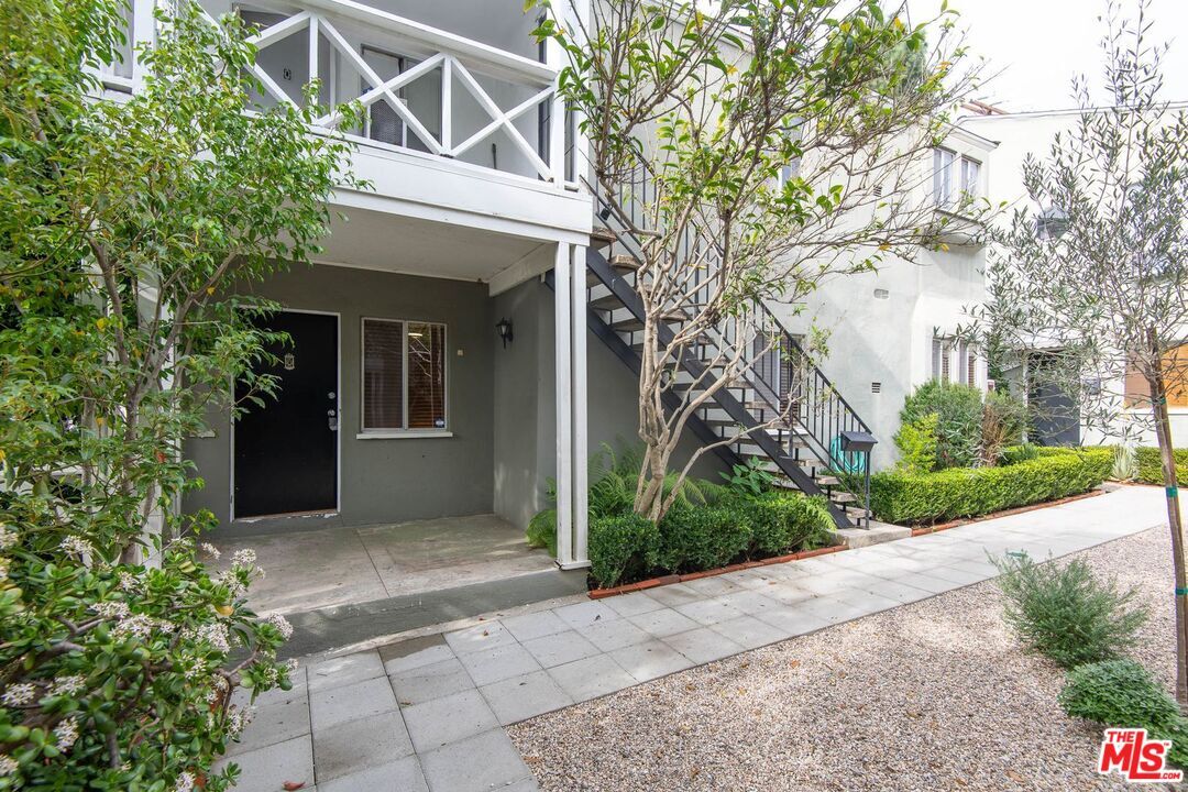 Foto principal - 9031 Rangely Ave