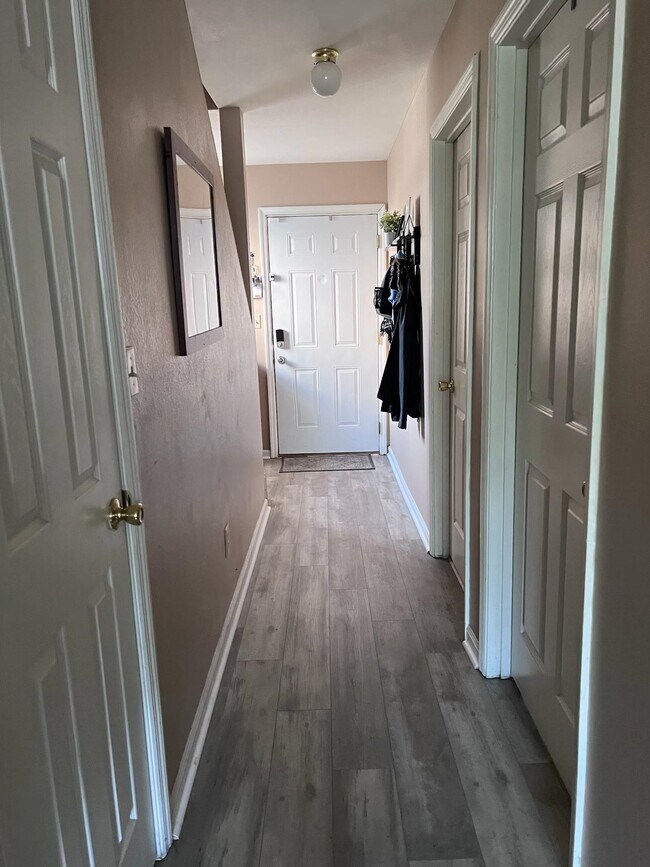 Foto del edificio - 2681 Tess Cir