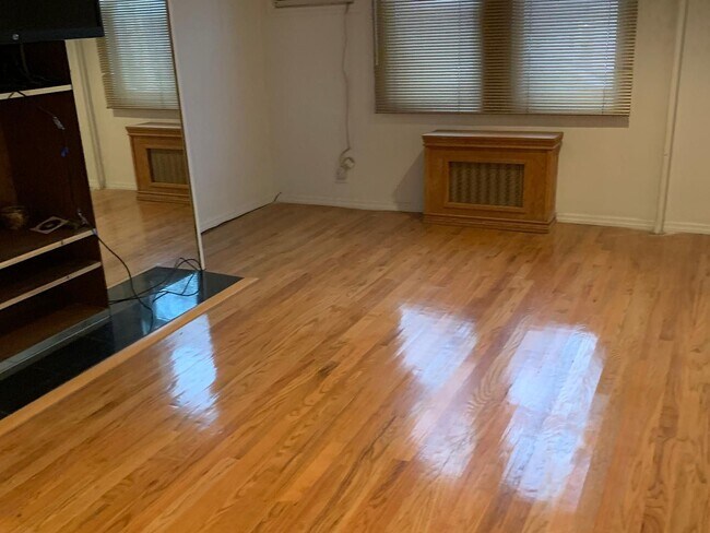 Foto del edificio - 2012 Avenue T