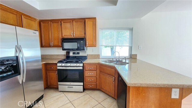 Foto del edificio - 3742 Santiago Creek Way