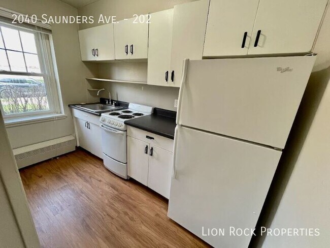 Foto del edificio - 2040 W Saunders Ave