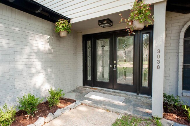 Building Photo - 3038 Green Tee Dr