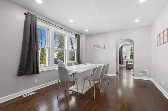 Foto del edificio - 6028 Crain St