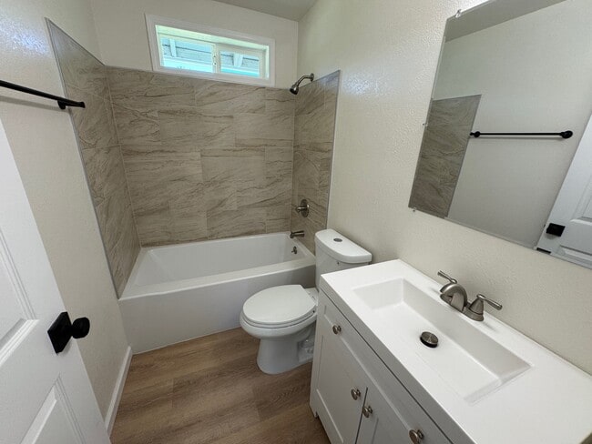 Building Photo - 3543 Movie Ln