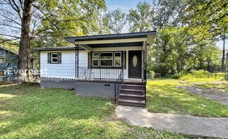 Building Photo - 1225 Linwood St