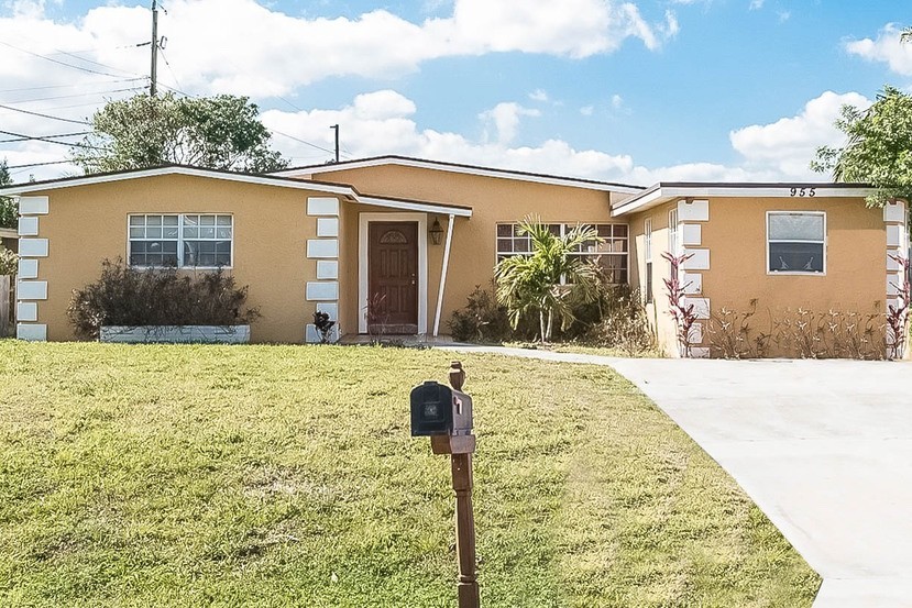 Primary Photo - 955 Tripp Dr