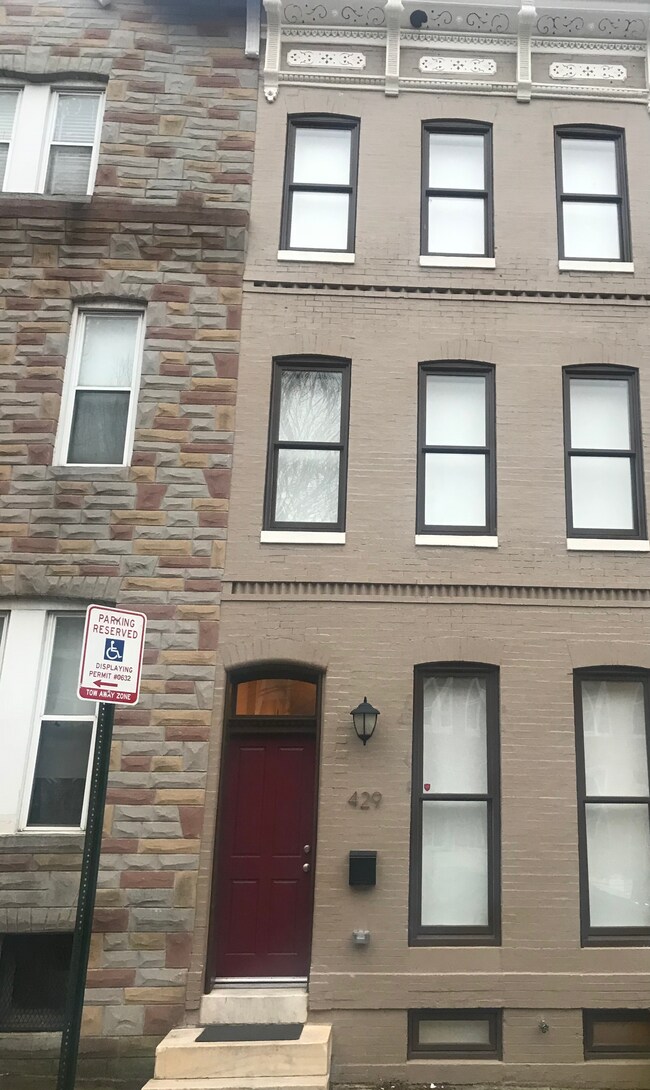 Foto del edificio - 429 E Lanvale St