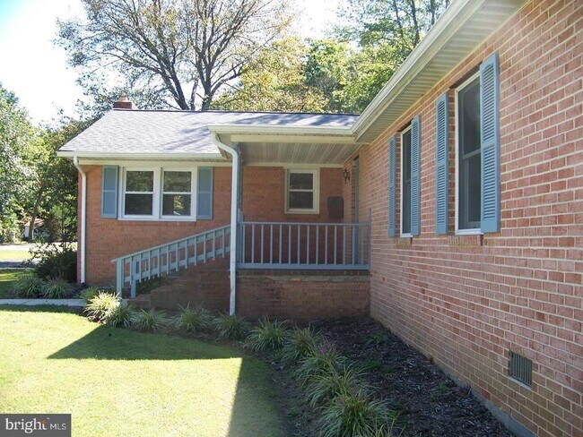 Foto del edificio - 6225 Ripley Rd