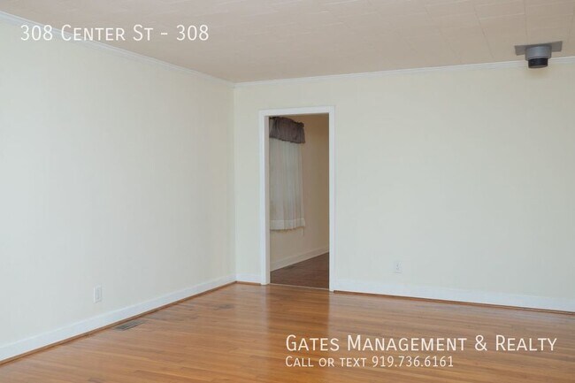 Foto del edificio - 308 Center St