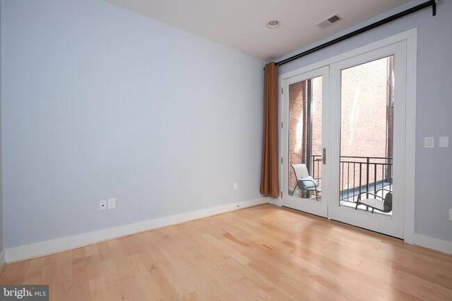 Building Photo - 1700 Euclid St NW