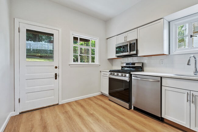 Photo - 306 Marie Ave House