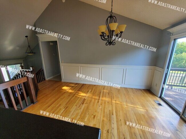 Building Photo - Beautiful 4 Bedroom/3 Bath Home in South O...