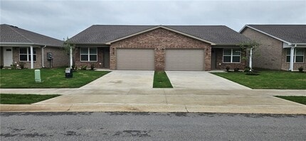 Building Photo - 613 NW 69th Ave