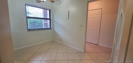 Building Photo - 260 NW 76th Ave
