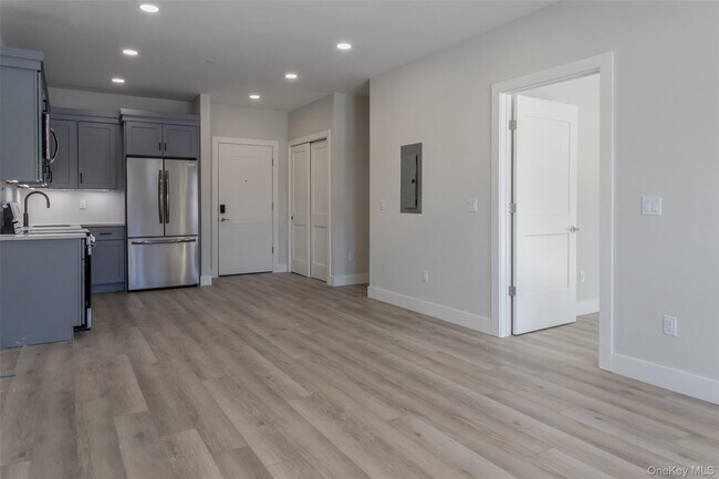 Foto del edificio - 124 S Main St