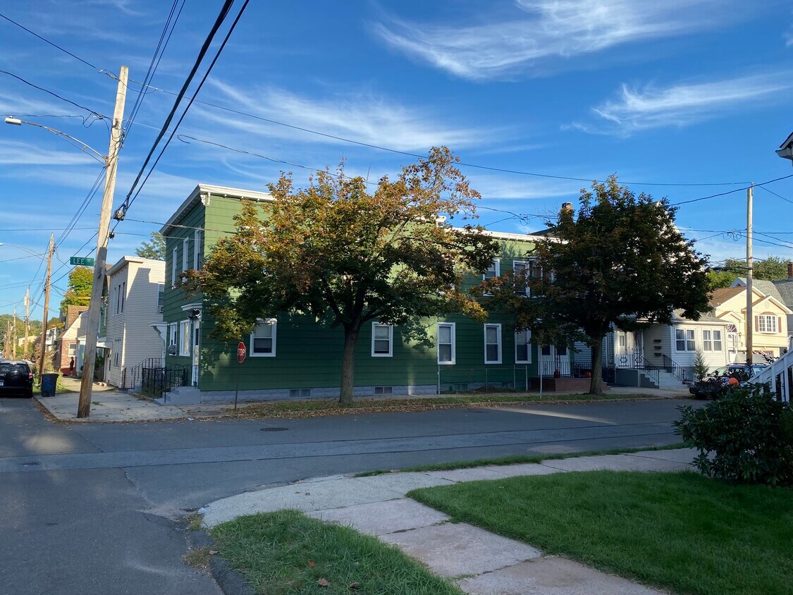 103 Lee St Unit 101, West Haven, CT 06516 Apartments in West Haven