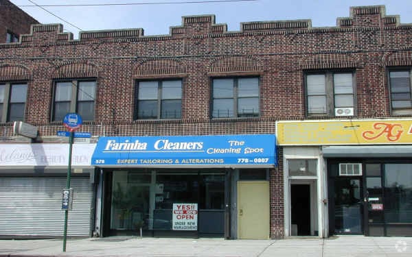 Primary Photo - 578-580 Albany Ave