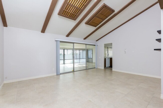 Foto del edificio - Mission Viejo Lease – 3 Bedrooms, 2 Bathrooms + Bonus Room