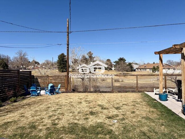 Building Photo - Charming 2 Bed 1 Bath Lower Unit in Northglenn