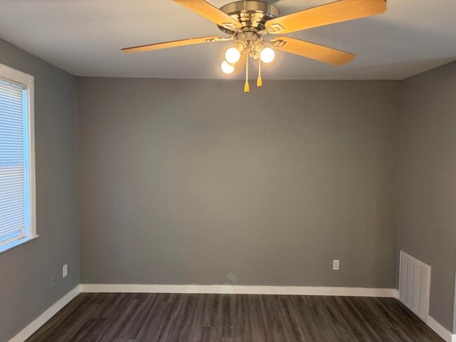 Foto del edificio - Newly Renovated 2 Story Townhouse in Garde...