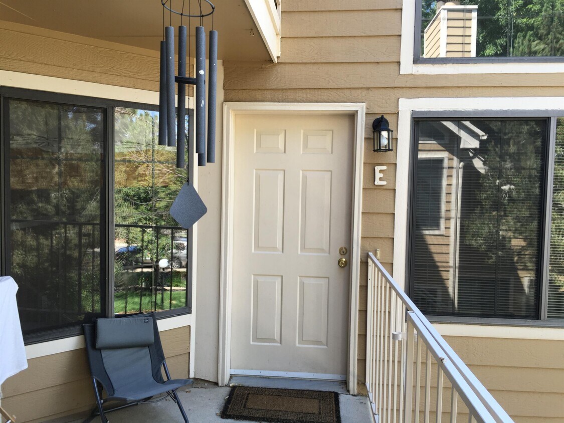 Foto principal - 4725 Spine Rd