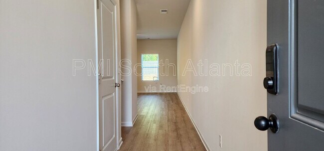 Building Photo - 336 Sinclair Ct