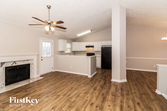 Building Photo - 8630 Bayhill Dr