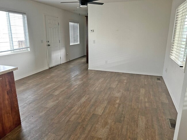 Building Photo - 376 Petrol Rd