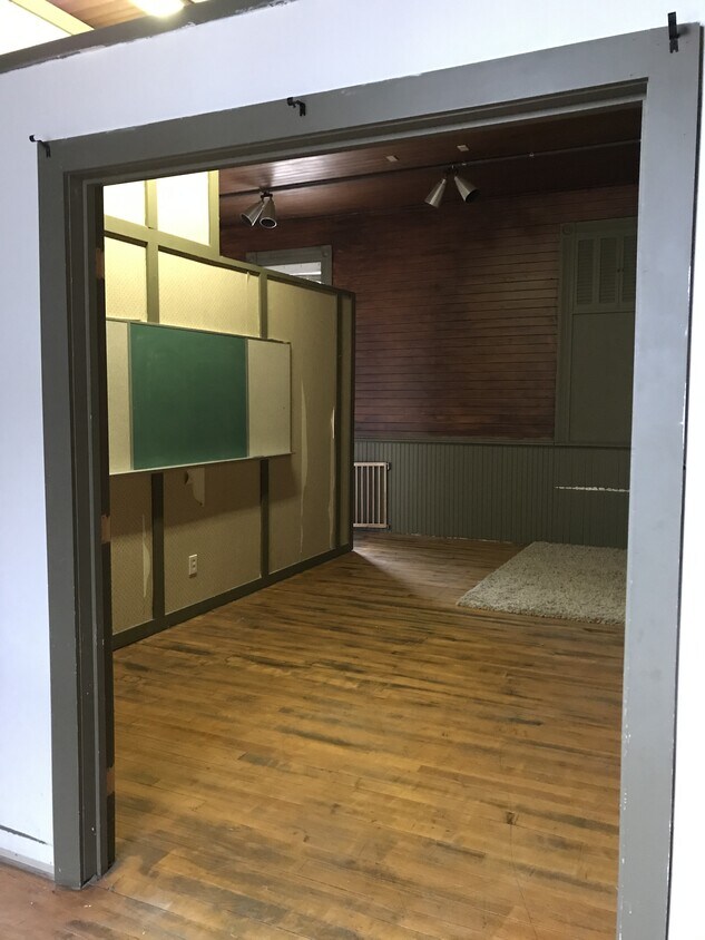 Smaller Room - 107 W Maple St
