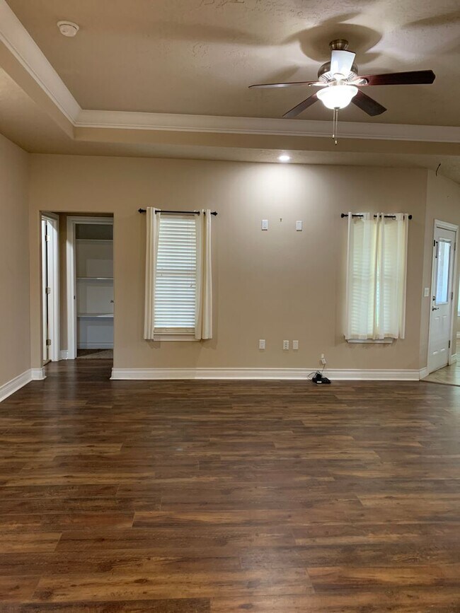 Building Photo - 116 Mariposa Clovis NM