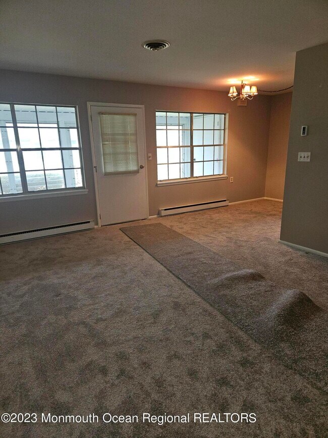 Foto del edificio - 881D Balmoral Ct