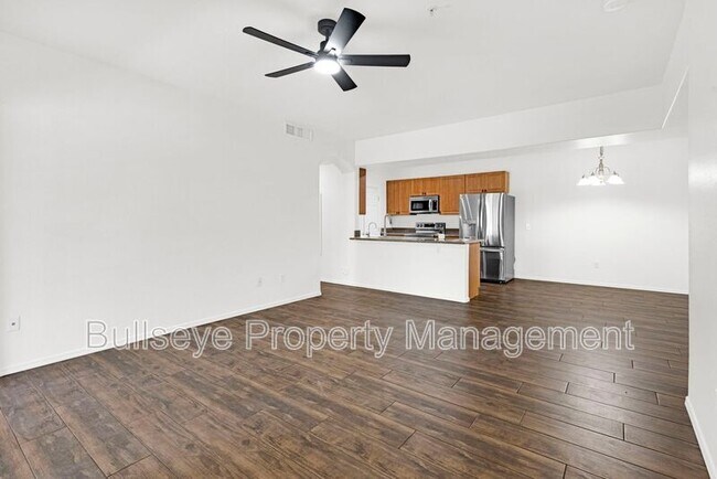 Foto del edificio - 10136 E Southern Ave