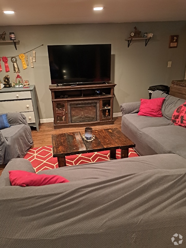 Apartments For Rent in Vergennes, VT with Hardwood Floors 1 Rentals