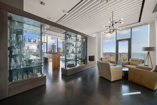 Foto del edificio - 347 S Clark St