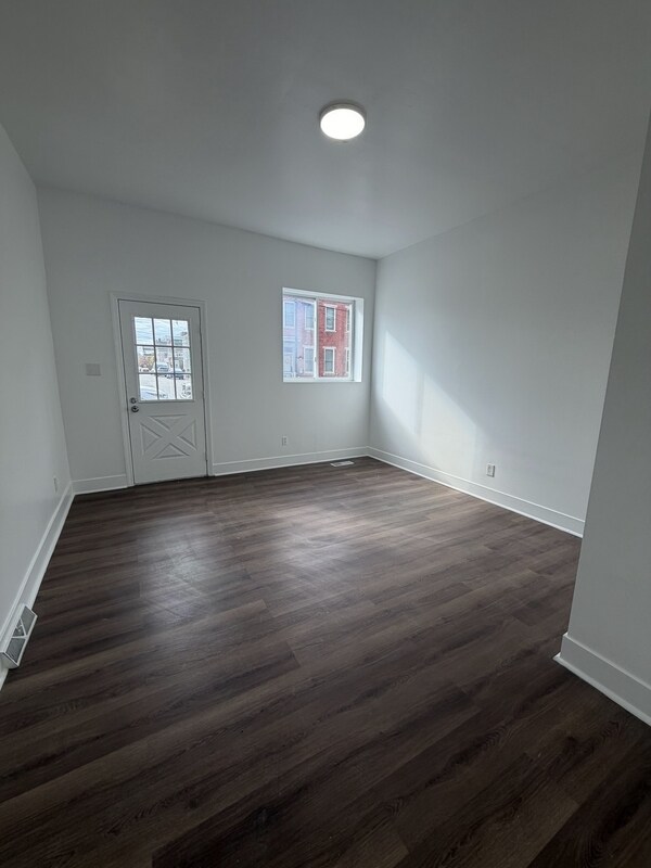 Foto del edificio - 121 44th St