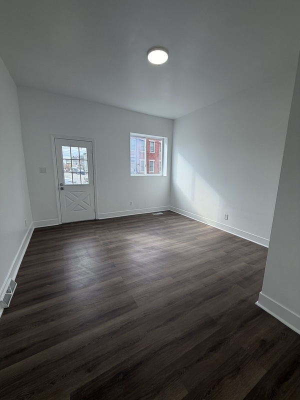 Photo - 121 44th St Apartment